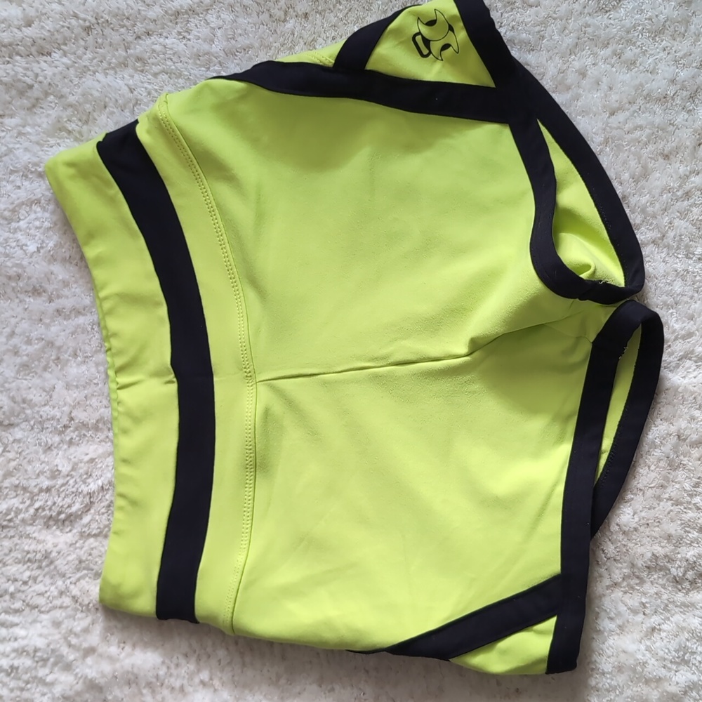 Lunarbody shorts